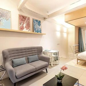 Studio met een King Size Bed